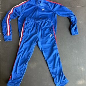 Nike Men’s Retro Tracksuit, Size Medium Jacket, Size Small Pants
